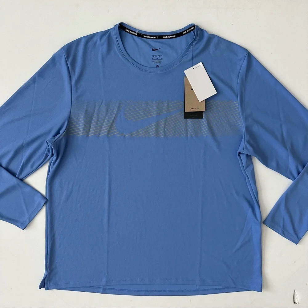Nike Men's Light Blue Long Sleeve Tee Size XL